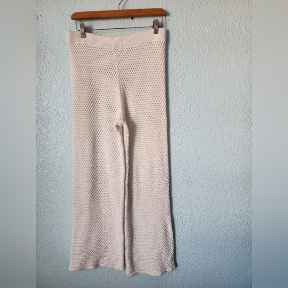 House of Harlow 1960 Ivory Knit Sweater Crochet Pant Set - Picture 3 of 16